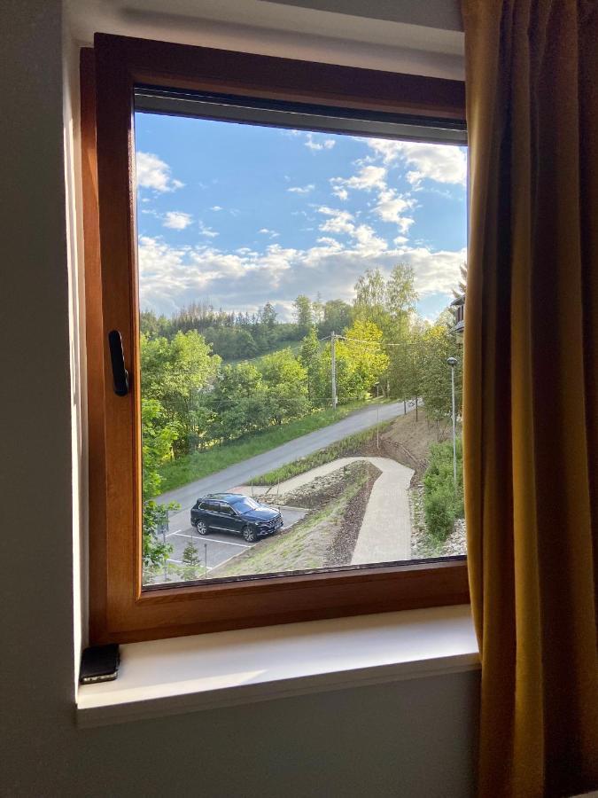 Utulny Apartman V Srdci Krkonos Se Saunou Jablonec nad Jizerou Exterior photo
